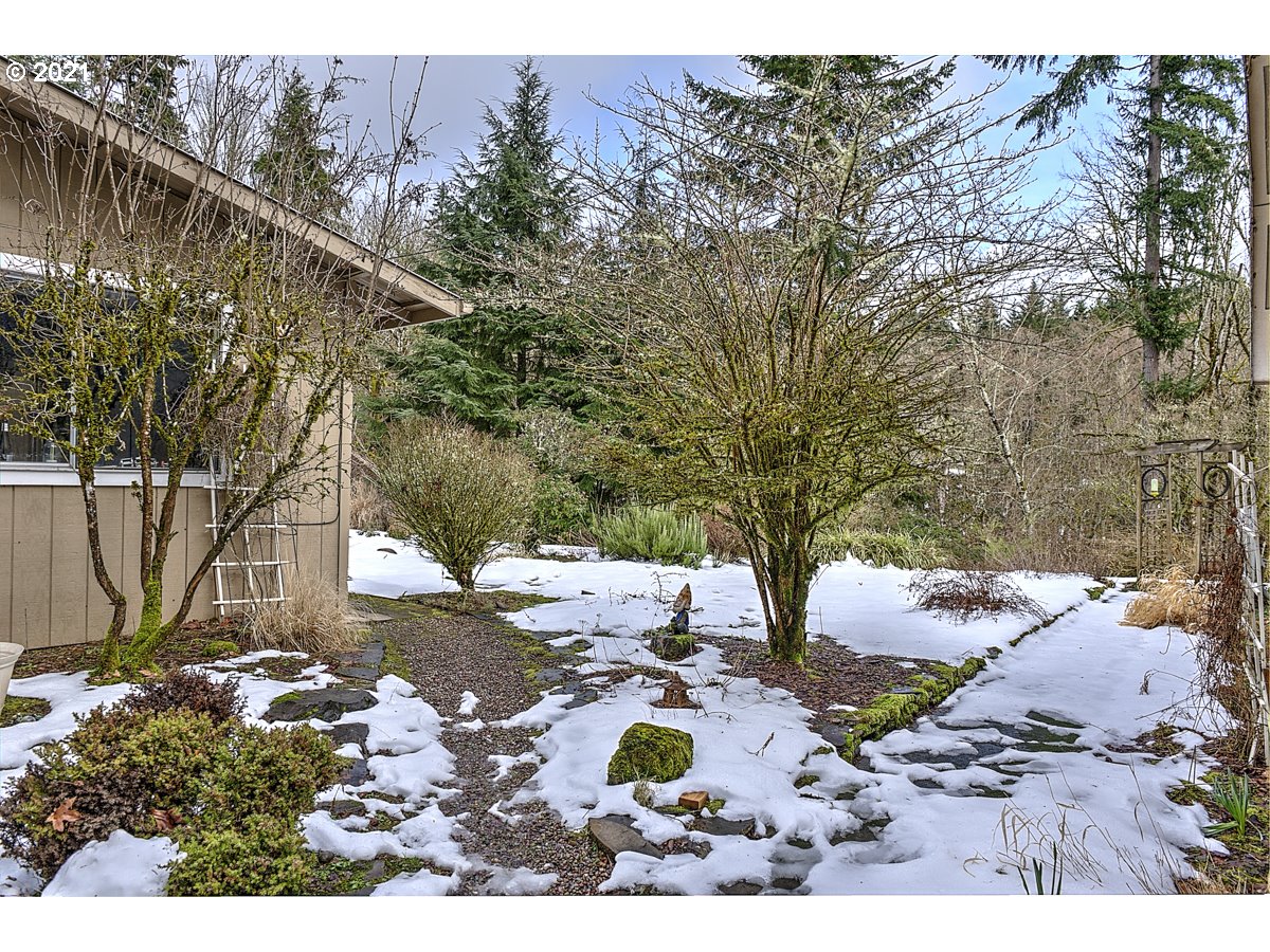170 Hawks View Road Woodland, WA 98674 - Photo 4 of 32 Gallery Image 4