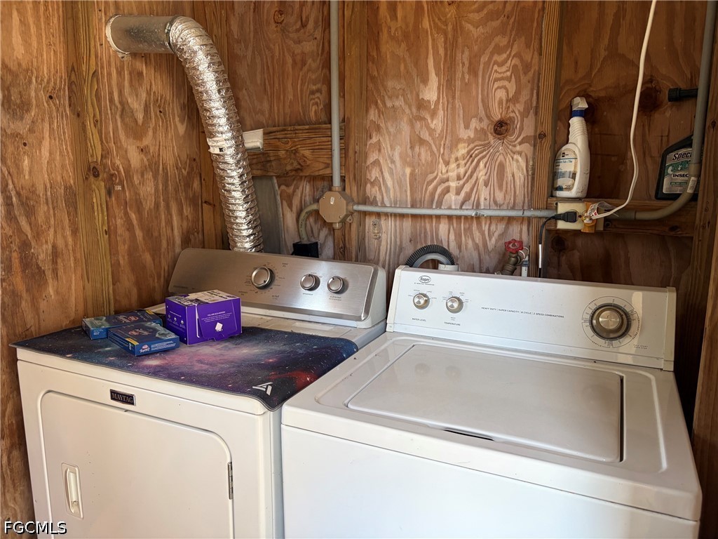 2175 Twin Brooks Road North Fort Myers, FL 33917 - Photo 13 of 27 a utility room with dryer and washer