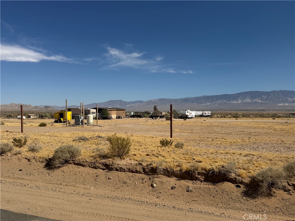 1 North Side Road Lucerne Valley, CA 92356 - Photo 2 of 23 Gallery Image 2