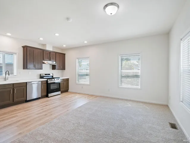 $119,950 | 311 Lake Mendocino Drive, Unit 9, Ukiah, CA 95482