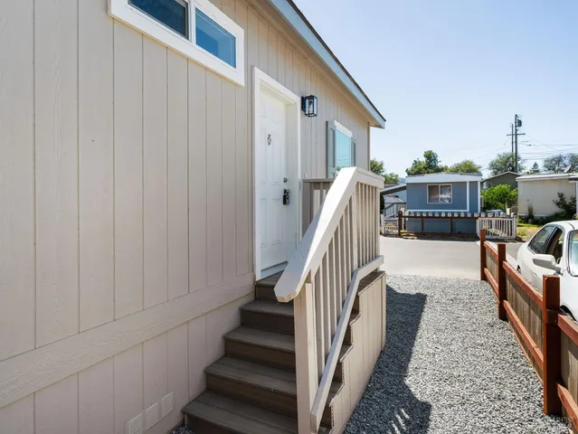 $119,950 | 311 Lake Mendocino Drive, Unit 9, Ukiah, CA 95482