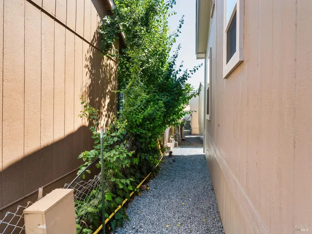 $119,950 | 311 Lake Mendocino Drive, Unit 9, Ukiah, CA 95482