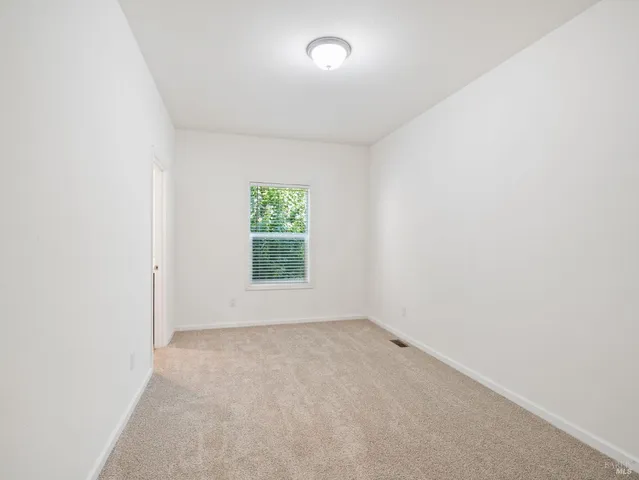 $119,950 | 311 Lake Mendocino Drive, Unit 9, Ukiah, CA 95482