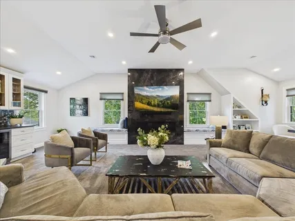 $1,450,000 | 11 Vinal Avenue, Plymouth, MA 02360
