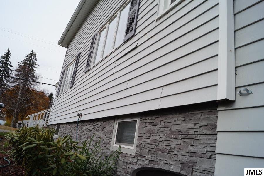1005 South Sutton Road Jackson, MI 49203 - Photo 18 of 24 Photo 18