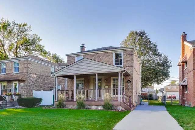 $450,000 | 7805 West Farragut Avenue, Chicago, IL 60656