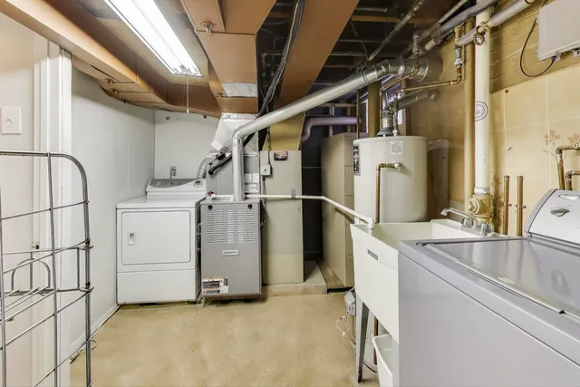 $450,000 | 7805 West Farragut Avenue, Chicago, IL 60656