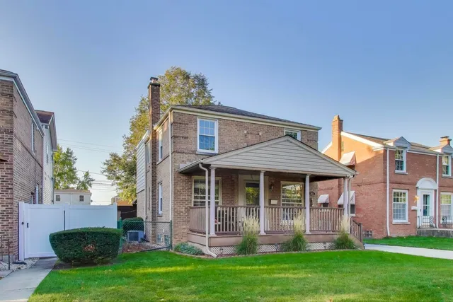 $450,000 | 7805 West Farragut Avenue, Chicago, IL 60656