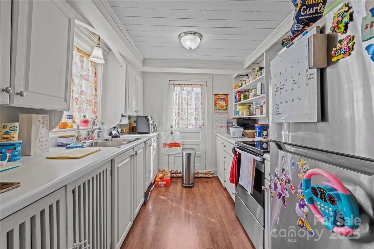 135 Melrose Avenue Tryon, NC 28782 - Photo 14 of 21