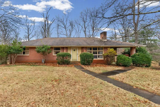 $269,900 | 2134 Woodcrest Drive, Lynchburg, VA 24503