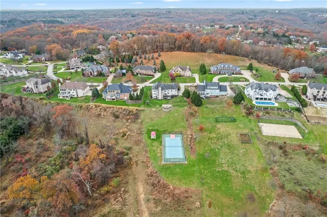 $1,650,000 | 711 Parkview Drive, Gibsonia, PA 15044