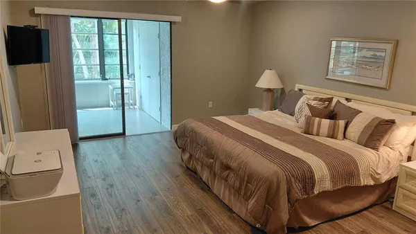 $2,500 | 146 Wild Palm Drive, Unit 146, Bradenton, FL 34210