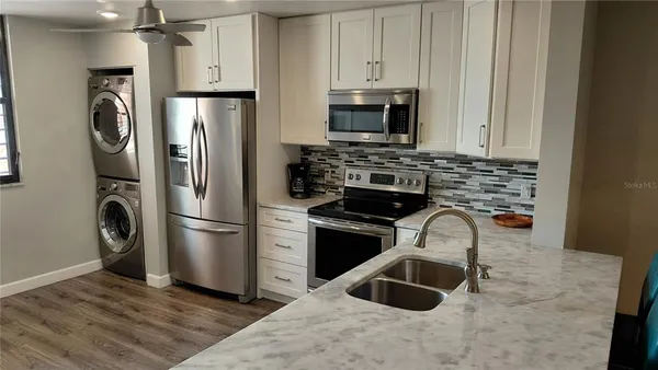 $2,500 | 146 Wild Palm Drive, Unit 146, Bradenton, FL 34210