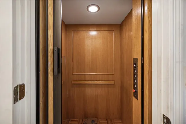 $1,200,000 | 329 Sunset Way, Palm Harbor, FL 34683