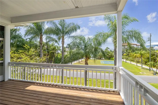 $1,200,000 | 329 Sunset Way, Palm Harbor, FL 34683