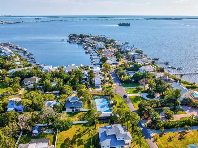 $1,200,000 | 329 Sunset Way, Palm Harbor, FL 34683