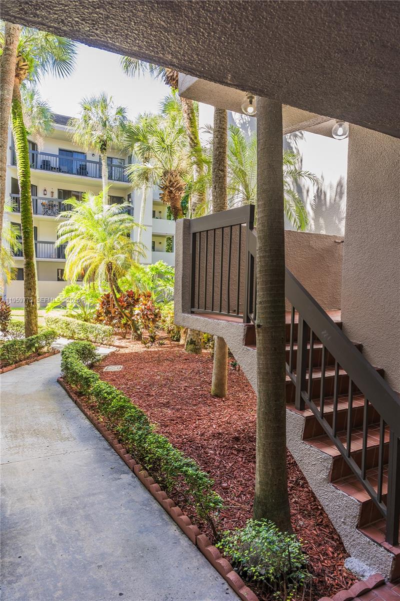 8810 Southwest 132nd Place, Unit 404DN Miami, FL 33186 - Photo 12 of 20