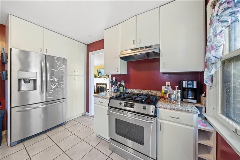 301 Edgewood Road Vestal, NY 13850 - Photo 6 of 25