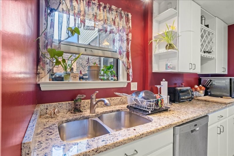 301 Edgewood Road Vestal, NY 13850 - Photo 9 of 25