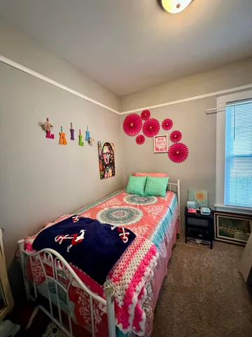 $179,900 | 913 69th Street, Kenosha, WI 53143