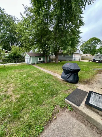 $179,900 | 913 69th Street, Kenosha, WI 53143