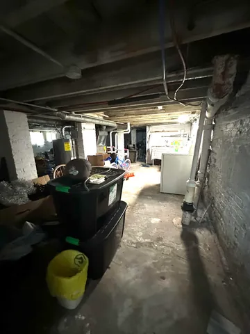 $179,900 | 913 69th Street, Kenosha, WI 53143