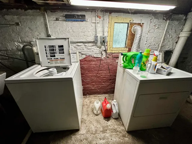 $179,900 | 913 69th Street, Kenosha, WI 53143