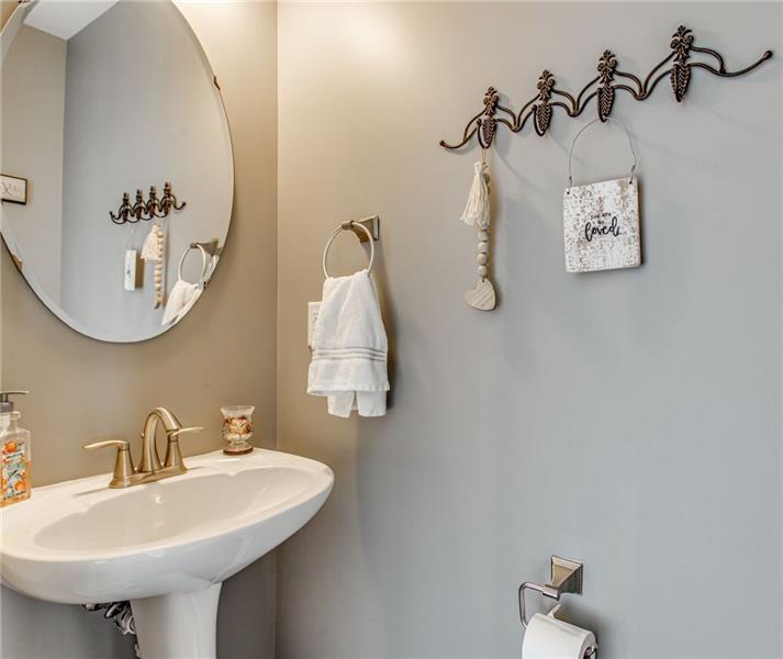 293 Maple Ridge Drive Canonsburg, PA 15317 - Photo 12 of 24