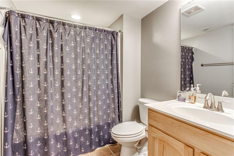 293 Maple Ridge Drive Canonsburg, PA 15317 - Photo 14 of 24