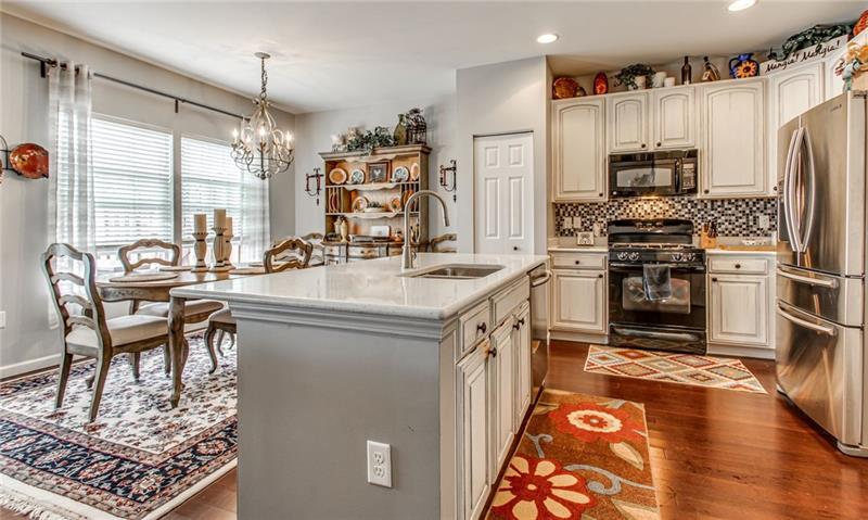 293 Maple Ridge Drive Canonsburg, PA 15317 - Photo 8 of 24