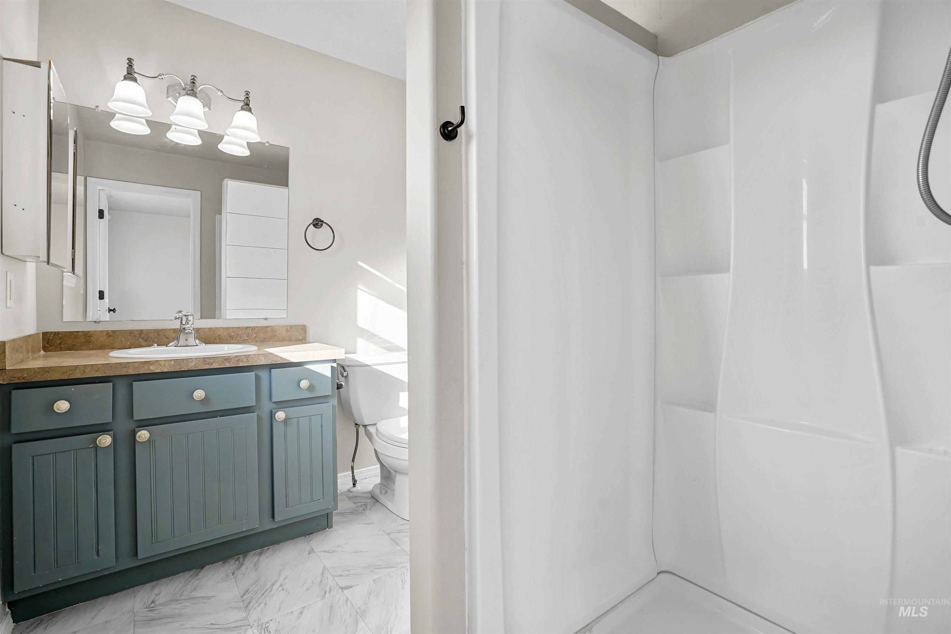 330 West 2nd Street Hazelton, ID 83335 - Photo 11 of 32