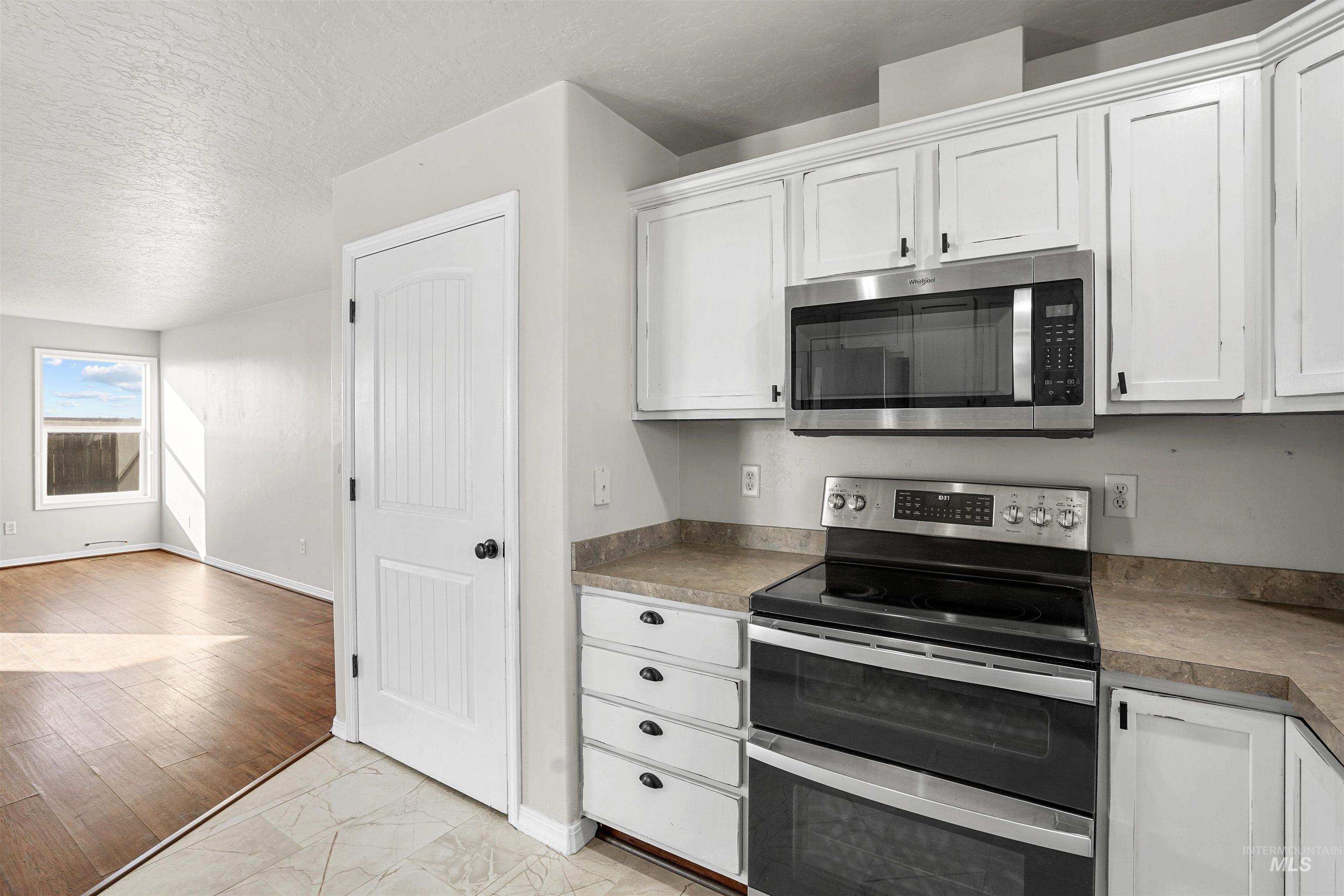 330 West 2nd Street Hazelton, ID 83335 - Photo 5 of 32