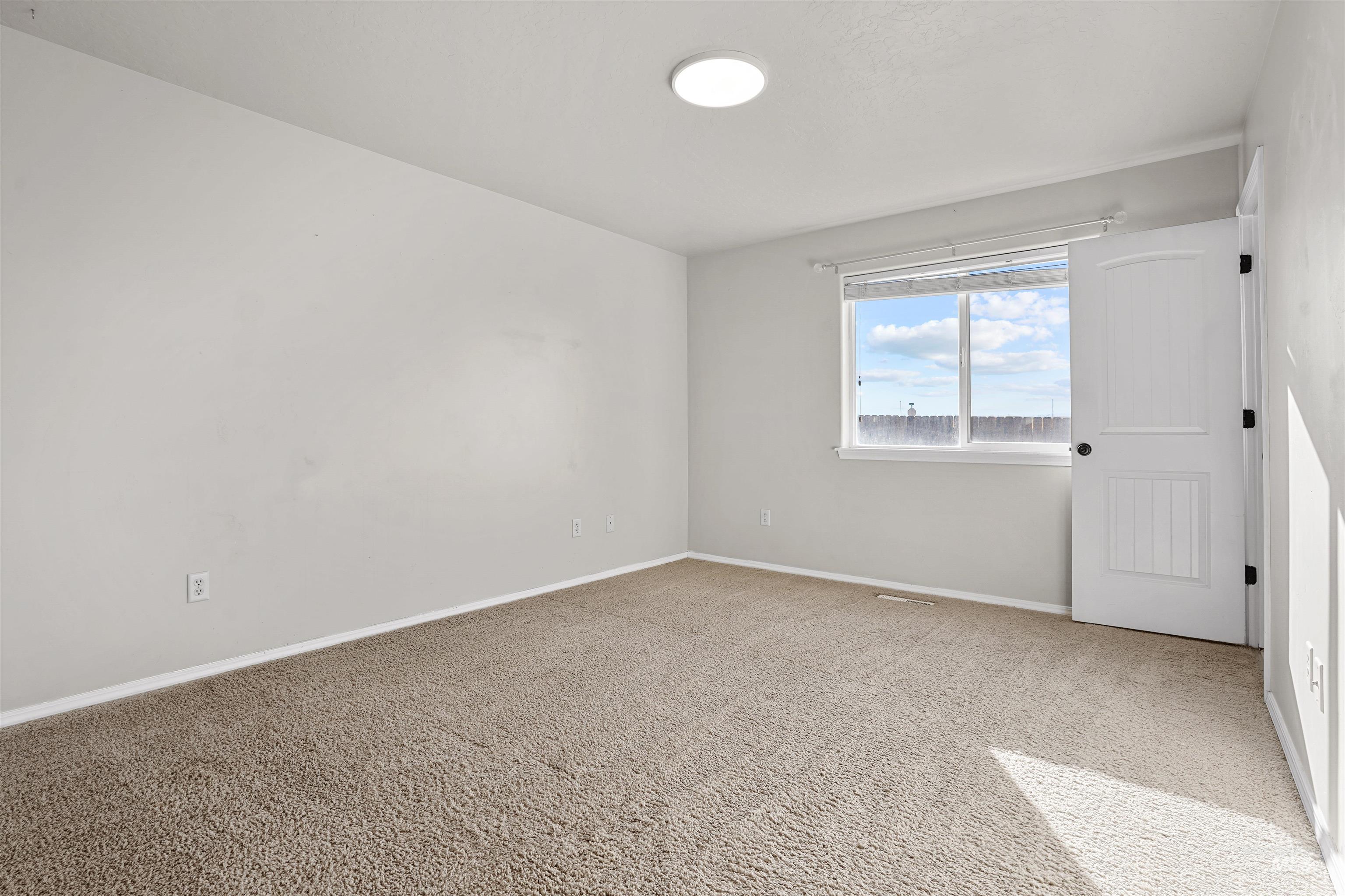 330 West 2nd Street Hazelton, ID 83335 - Photo 9 of 32