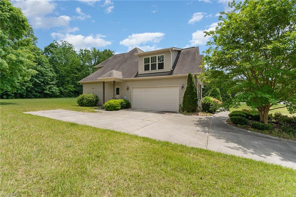 8432 Cripplegate Trail Browns Summit, NC 27214 - Photo 31 of 34