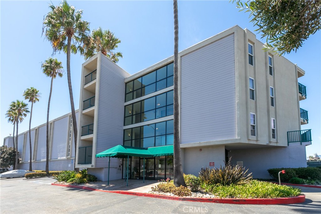 2901 Peninsula Road, Unit 241 Oxnard, CA 93035 - Photo 4 of 33 Gallery Image 4