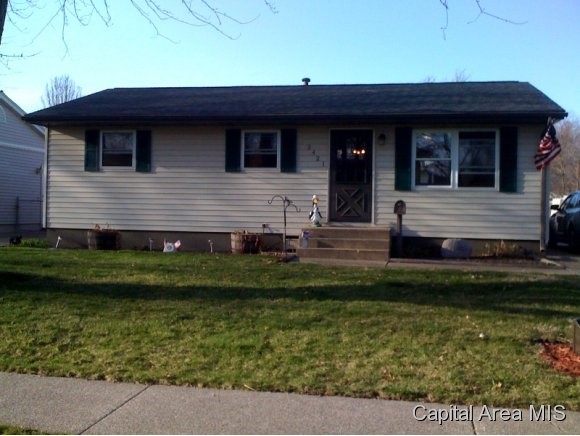 2421 Sutherland Road Springfield, IL 62702 - Photo 1 of 12
