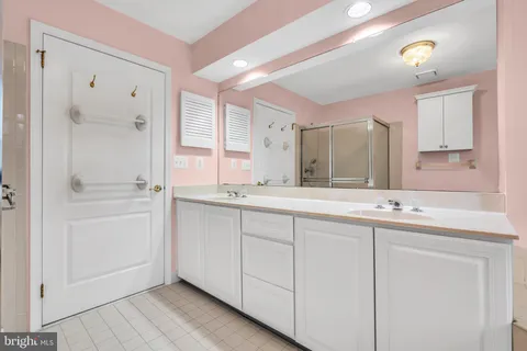 $999,000 | 21 Wilkinson Way, Princeton, NJ 08540