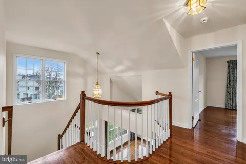 $999,000 | 21 Wilkinson Way, Princeton, NJ 08540