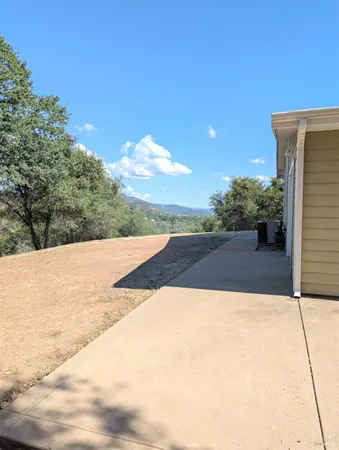 $2,300 | 5618 French Camp Road, Mariposa, CA 95338