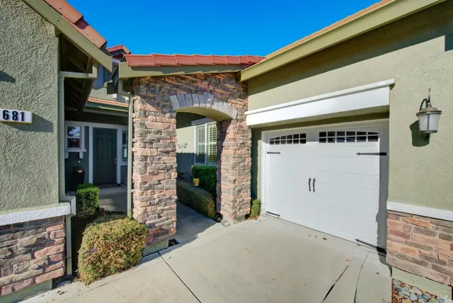 $775,000 | 681 Canterbury Circle, Vacaville, CA 95687