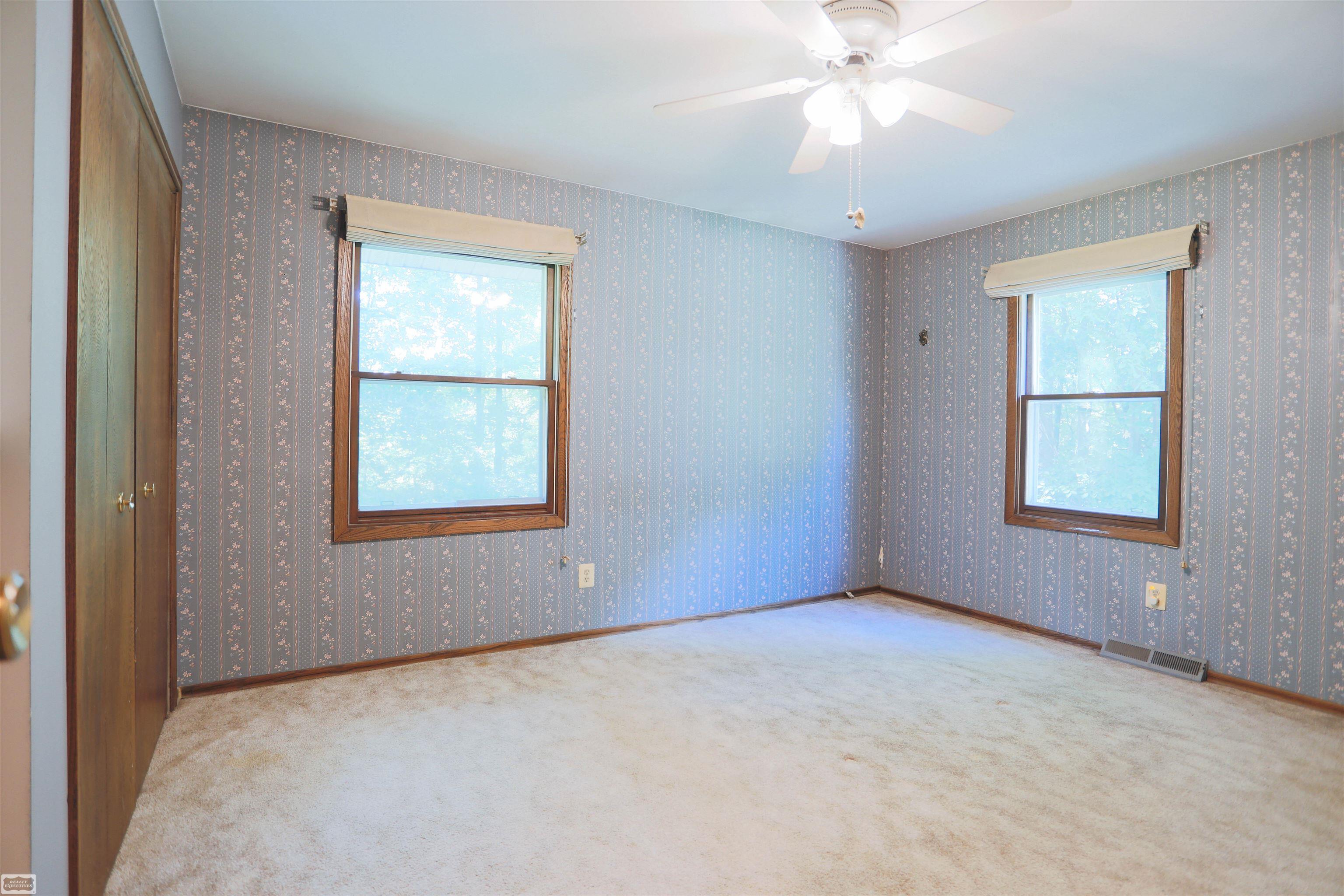 14717 Burt Road Allenton, MI 48002 - Photo 36 of 60 50083495-36.JPG
