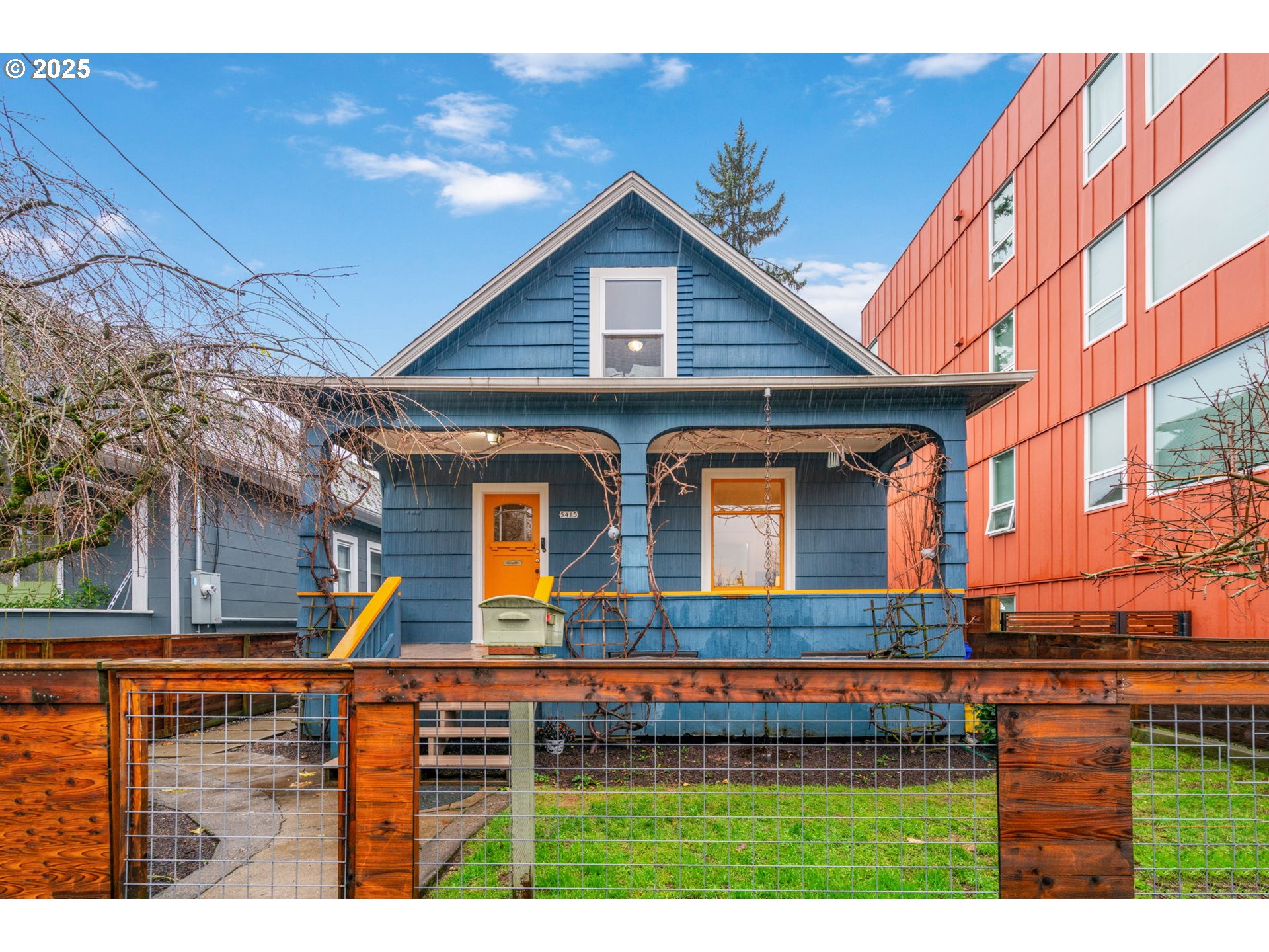 5415 Northeast 14th Place Portland, OR 97211 - Photo 38 of 38 a view of a house with wooden fence