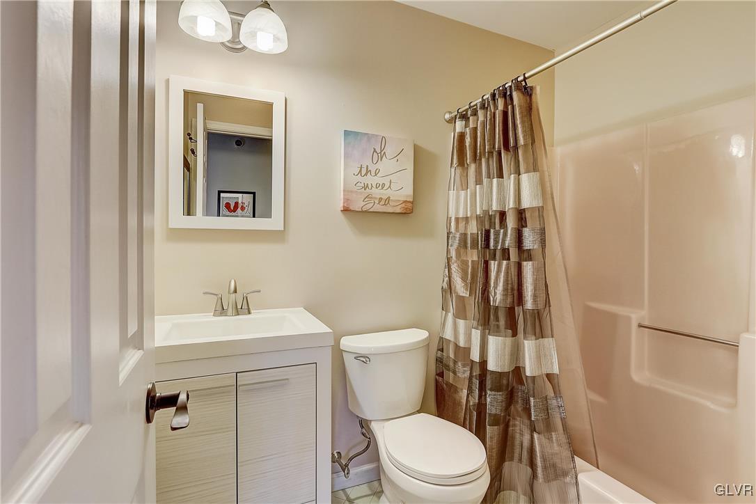 1120 Overlook Road Whitehall, PA 18052 - Photo 34 of 50 Gallery Image 34