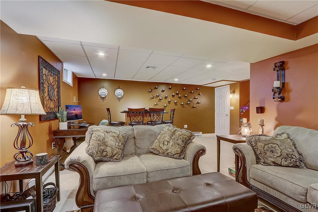 1120 Overlook Road Whitehall, PA 18052 - Photo 41 of 50 Gallery Image 41