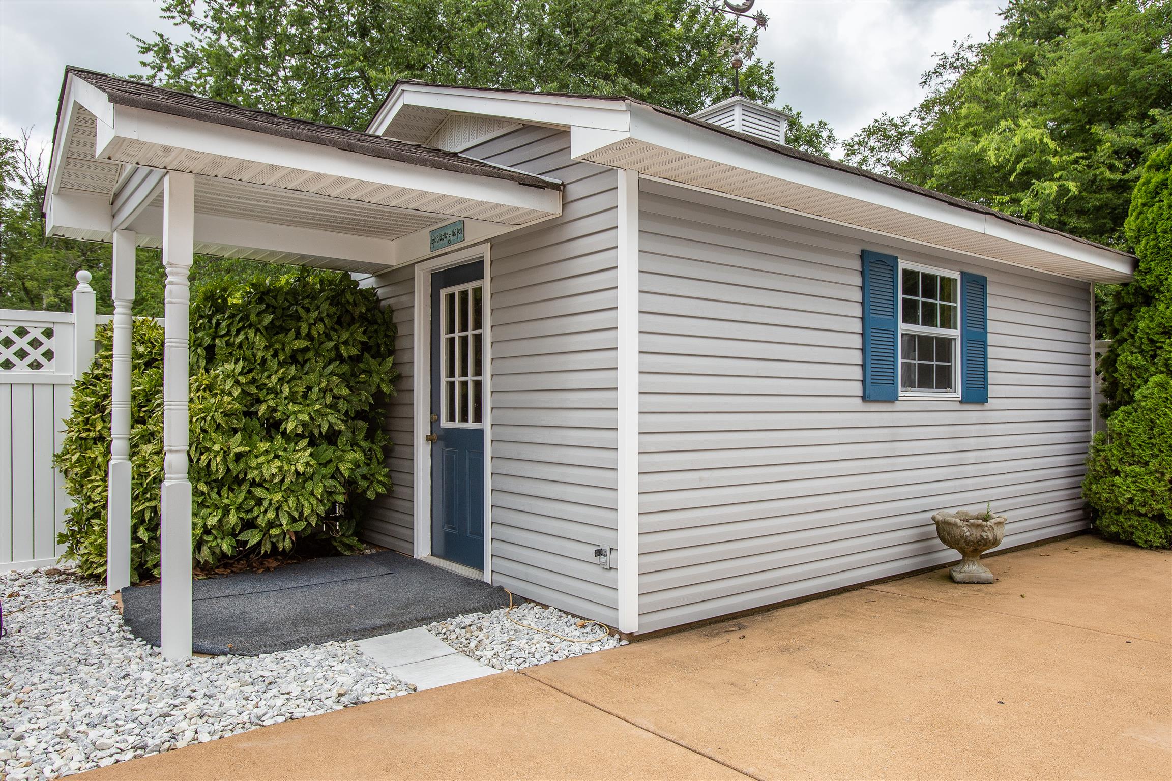 1157 Roseland Road Columbia, TN 38401 - Photo 24 of 30 a view of a house with a yard