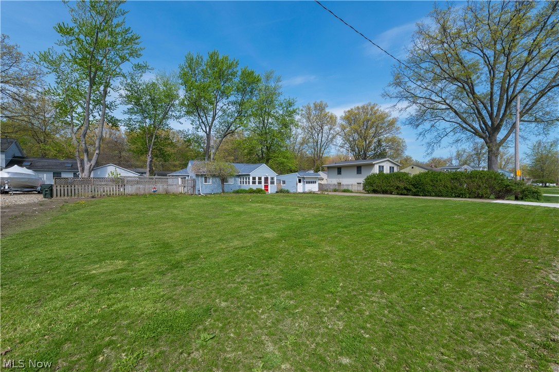 258 Vineyard Road Avon Lake, OH 44012 - Photo 5 of 50