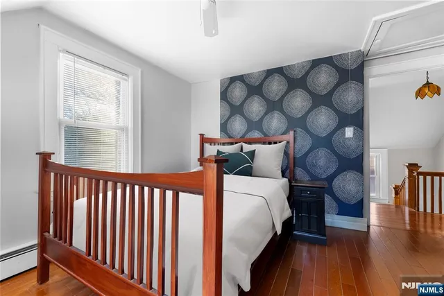 $799,900 | 43 Esmond Place, Tenafly, NJ 07670