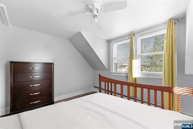 $799,900 | 43 Esmond Place, Tenafly, NJ 07670