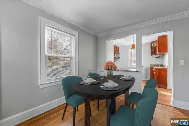 $799,900 | 43 Esmond Place, Tenafly, NJ 07670