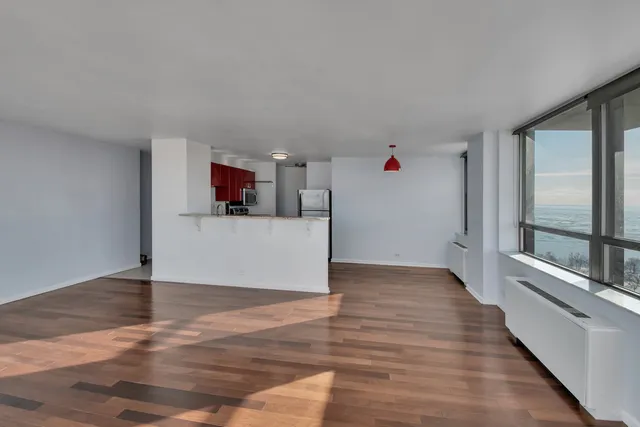 $2,250 | 5701 North Sheridan Road, Unit 27M, Chicago, IL 60660